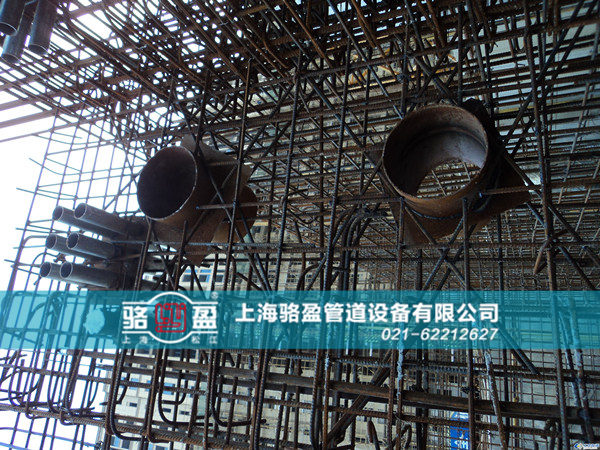 <a href=http://www.m.w7529.cn target=_blank class=infotextkey>防水套管</a>和墻體之間的結(jié)合